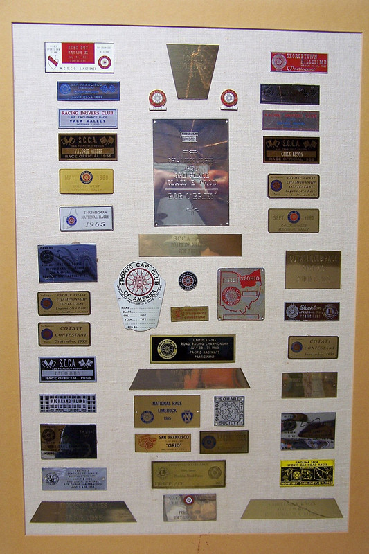 RobertOBrienPlaquesBadges01