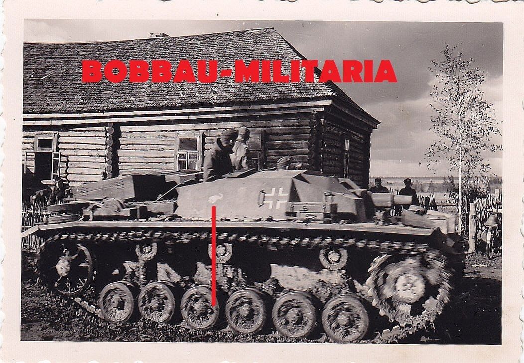 Sturmgeschütz STUG III mit Wappen der Stug-Abtei