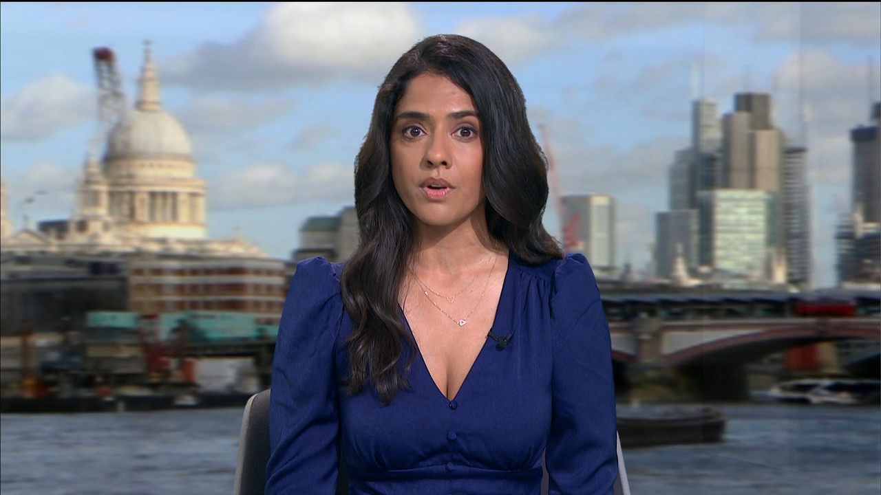 ITV News London_20220516_18001830.ts_snapshot_02.36.401