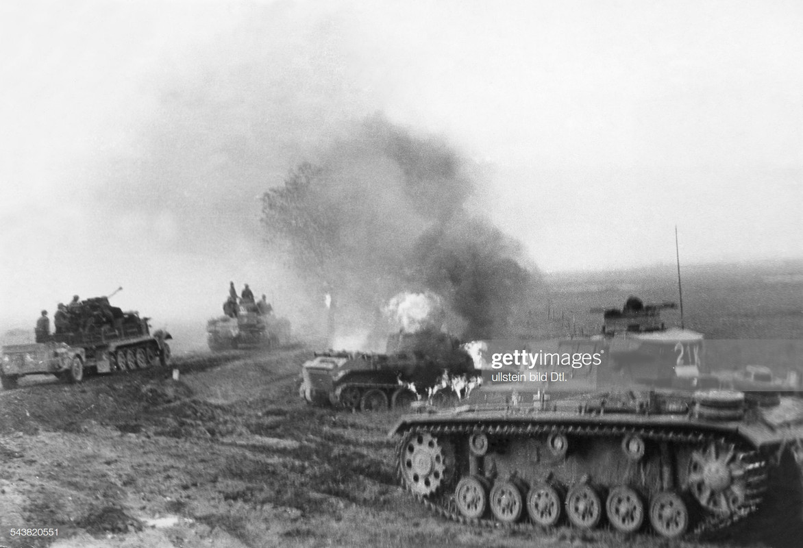 2 eastern-front-soviet-union-war-theater-ag-south-1-armoured-army (1)