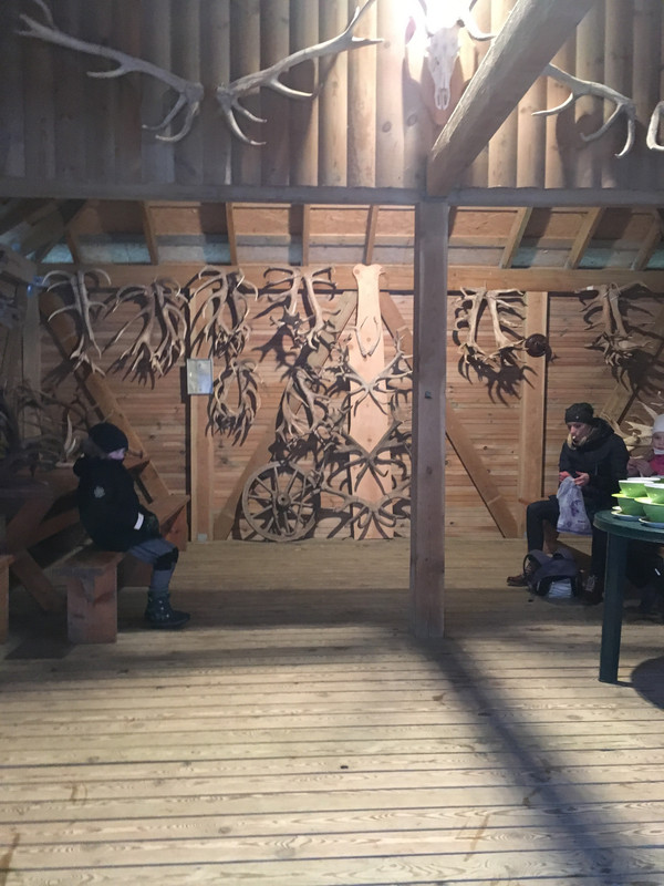 8EC4040D-46CF-4EC1-BAD7-258D2B564637