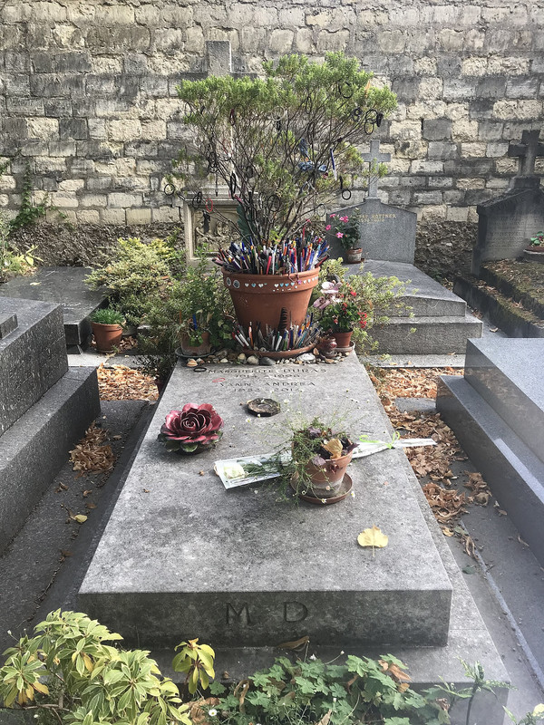Cimetière_du_Montparnasse_-_septembre_2018_-_6
