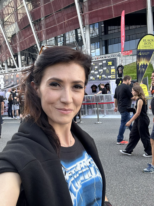 GRu9eugXUAE9XWR.jpg_large