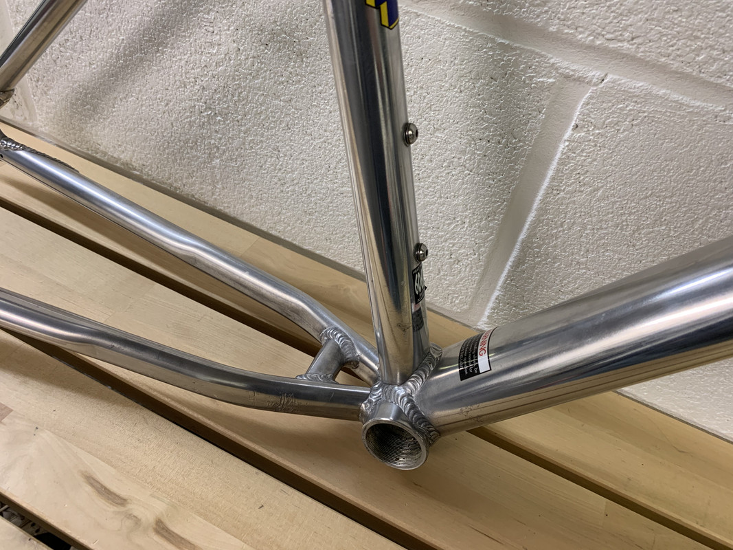 076AB52A-4F30-431C-A38C-B8020A97D462