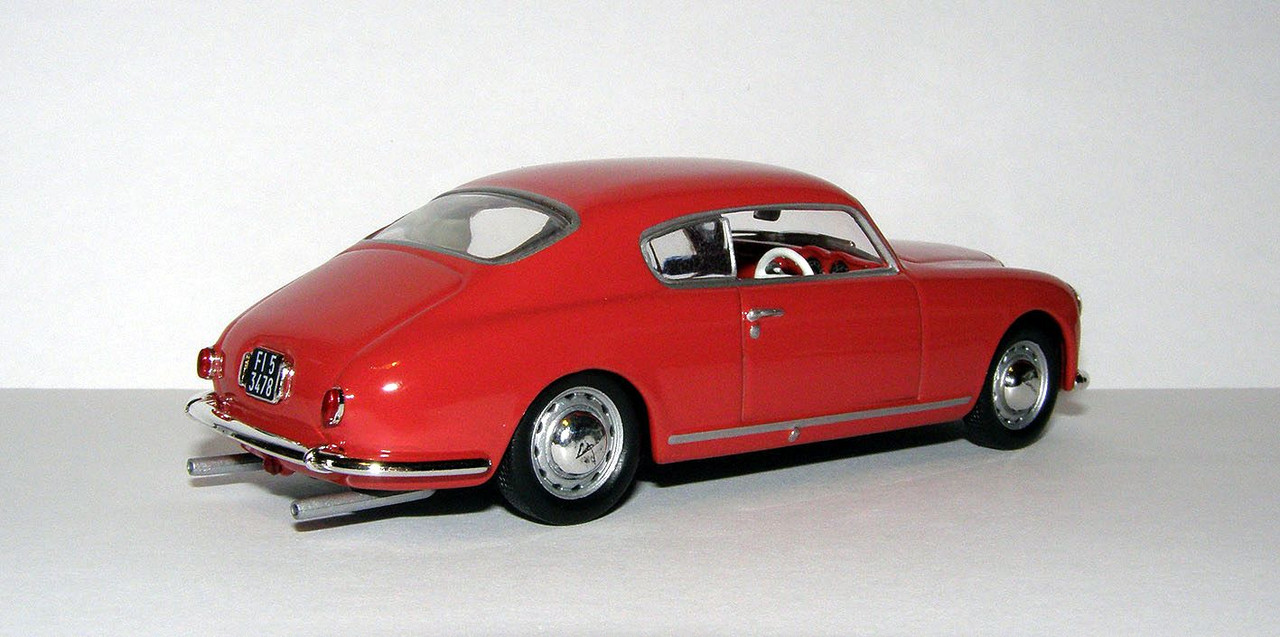 1953 Lancia Aurelia B20 GT Series III Coupe by Pininfarina (IXO Models for Altaya) 2