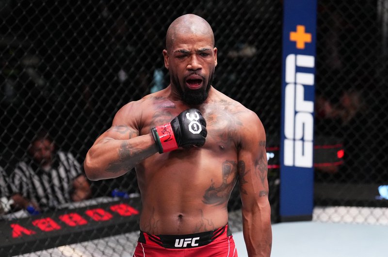 Кинг Грийн: Оттеглих се от UFC 319, защото не мога да ходя