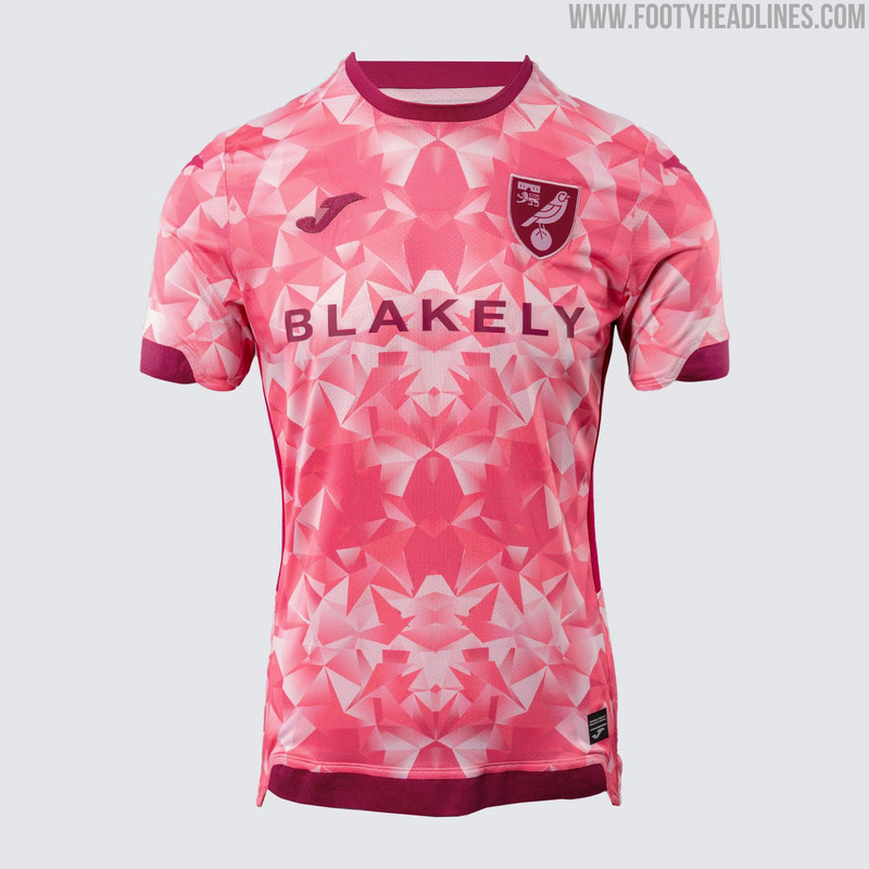 Norwich City 25-26 Home, Third & Goalkeeper Kits Released  (11)