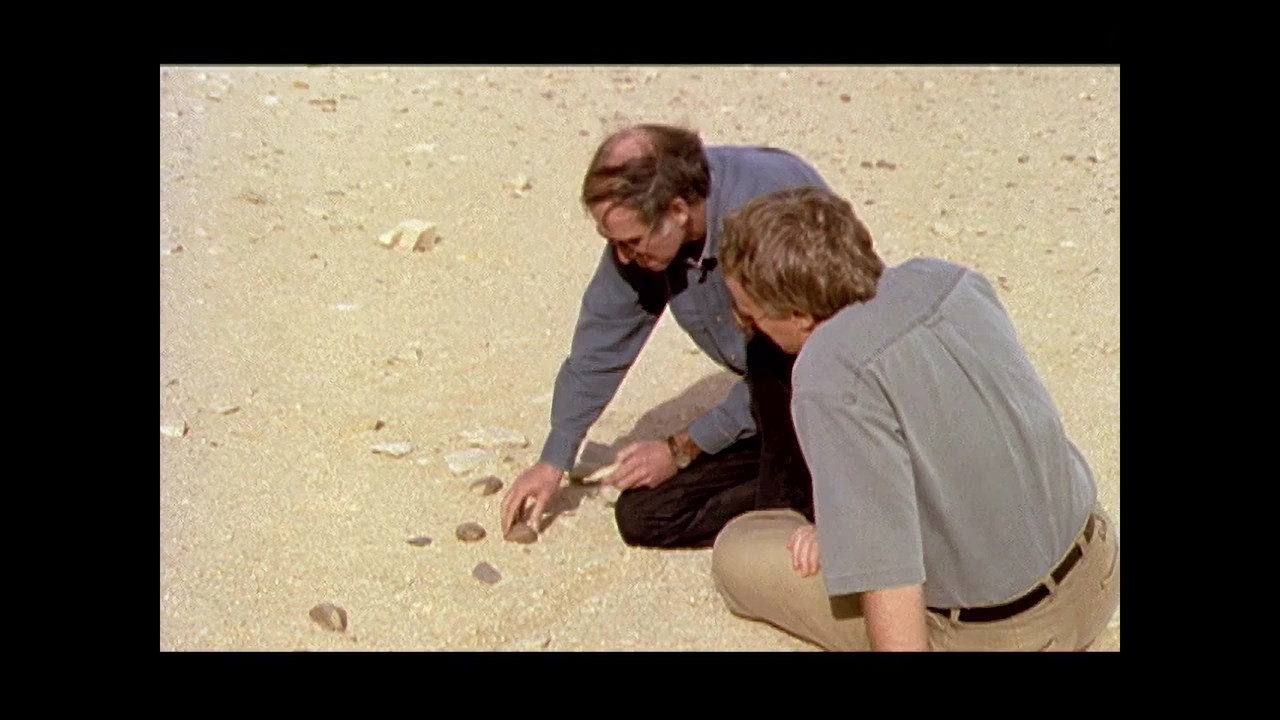 S01E01 - Heaven's Mirror.mp4_snapshot_16.13.973