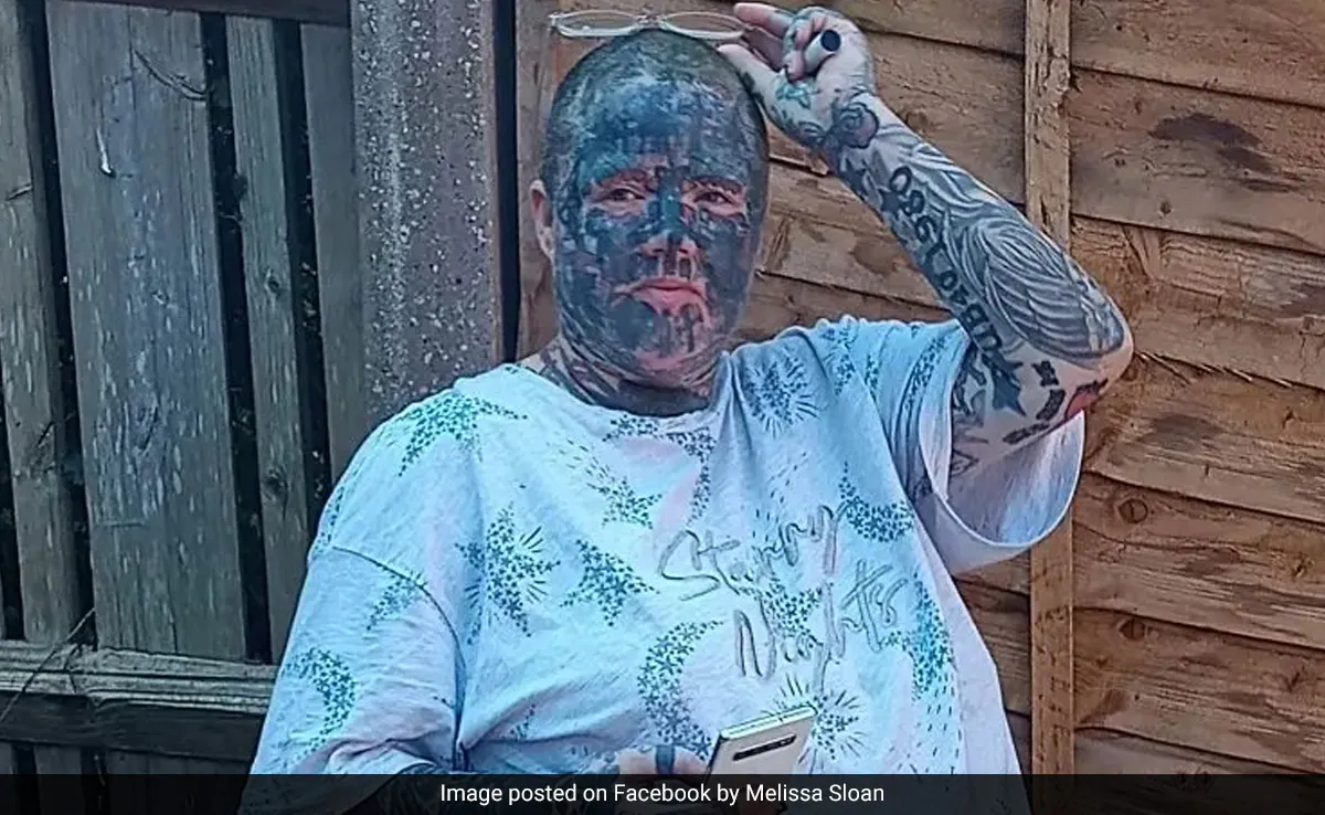 h3fh8dg-melissa-sloane-has-around-800-tattoos-625x300-05-July-23