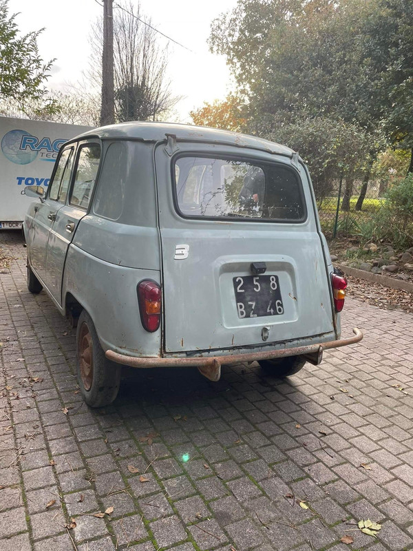 7F6B3C5B-F13A-4B78-AE56-F9A72C31A6DC