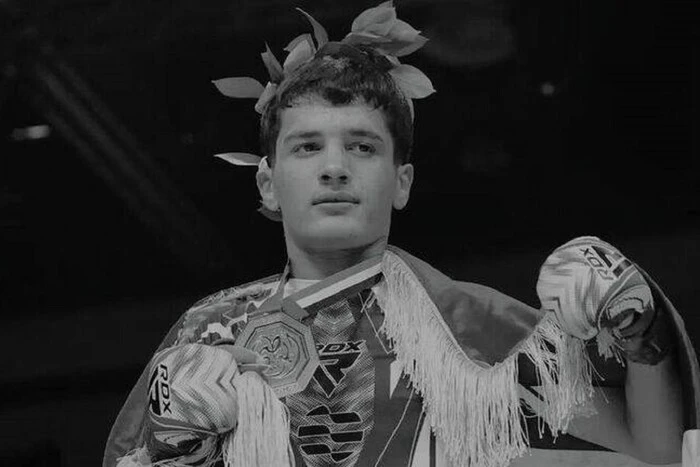 15-годишен шампион по ММА беше убит в уличен бой