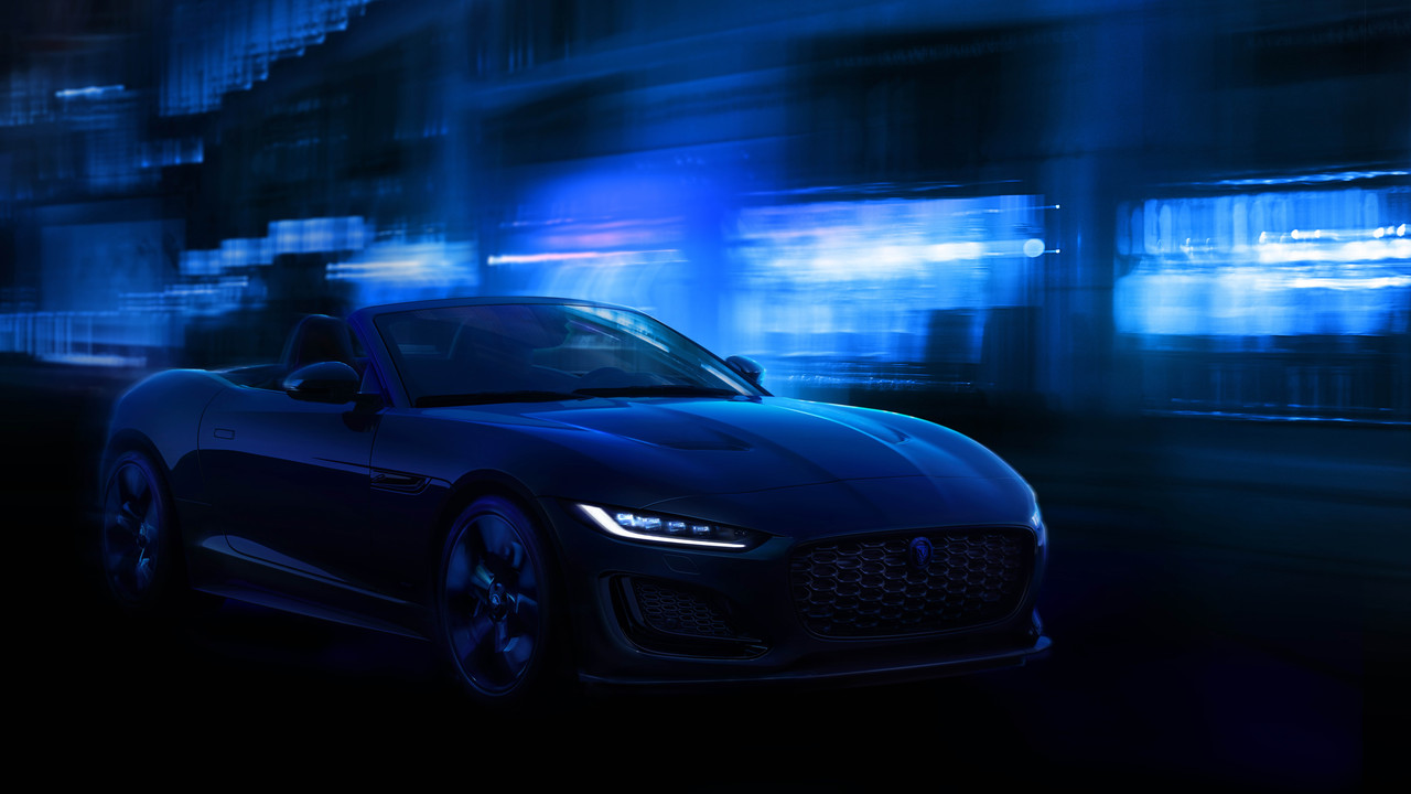 003_Jag_F-TYPE_24MY_Convertible_Exterior_Front_3Qr_004_PR_111022