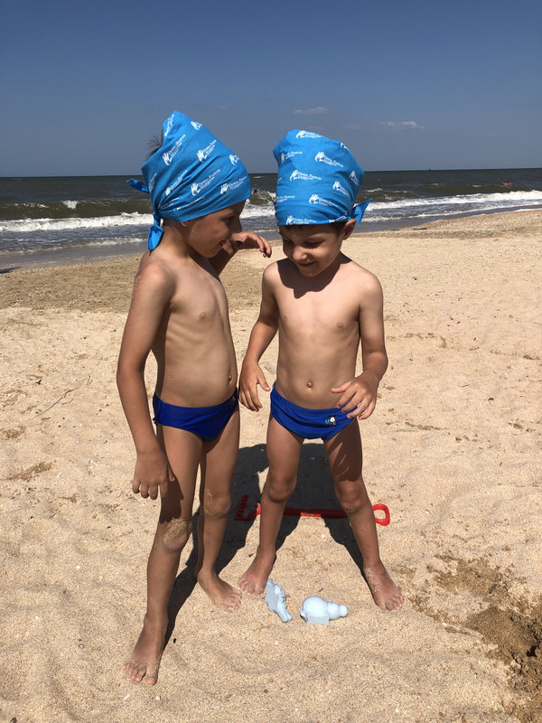 E46868E3-3A29-46AD-A6ED-ADEFD6586F1C