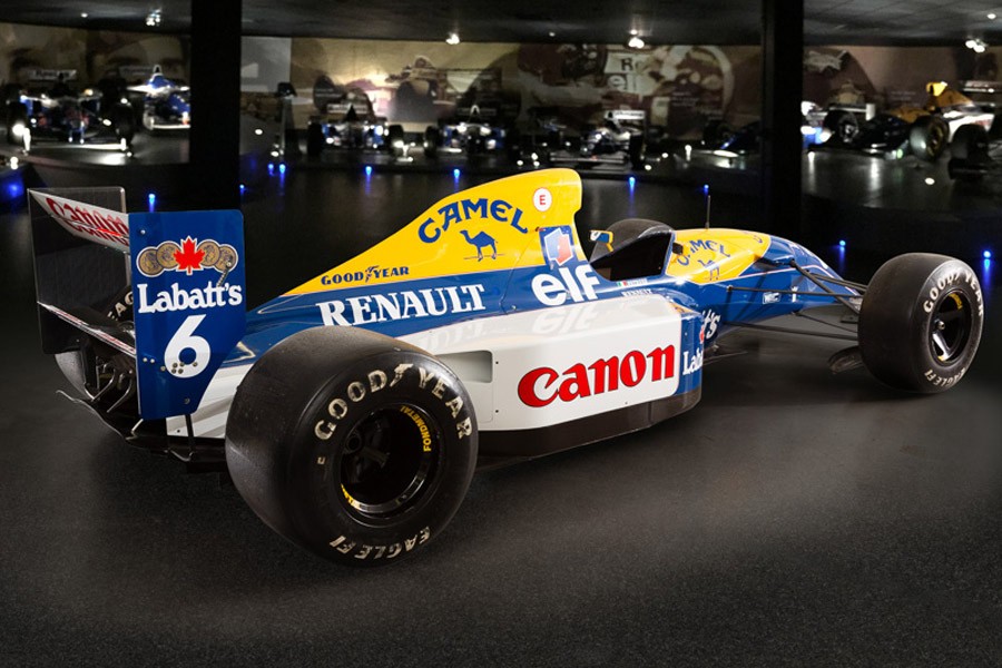 1992 Williams-Renault FW14B Formula 1 (2)