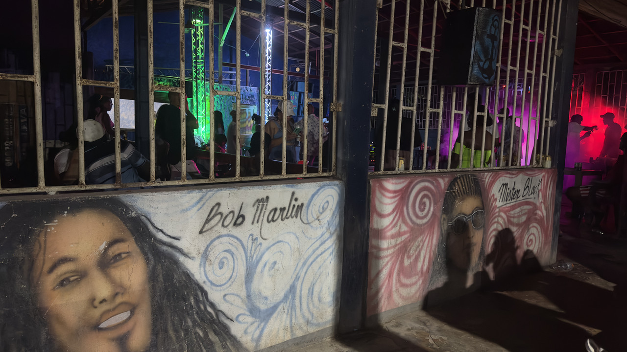 MAR DE LEVA DISCOTECA