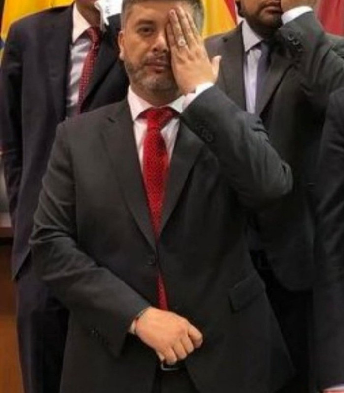 E2mGNX4X0AItMeC