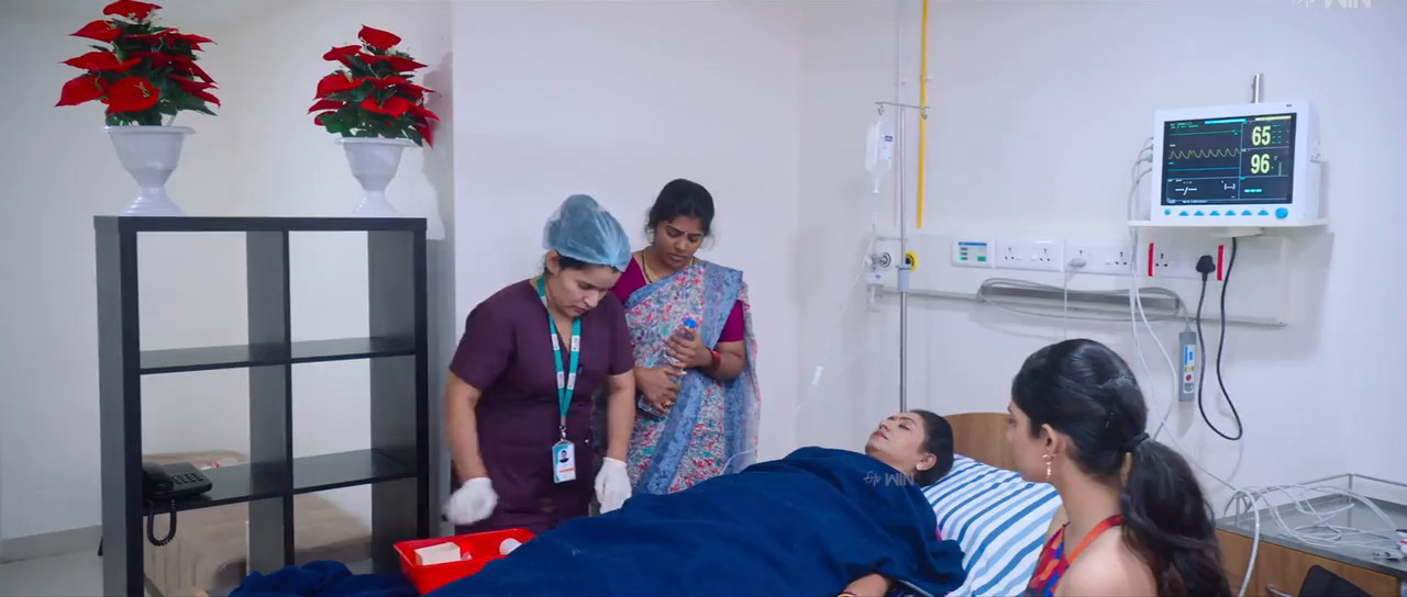 Usha Parinayam 2024 WebRip [Telugu] 480p, 720p Screenshot