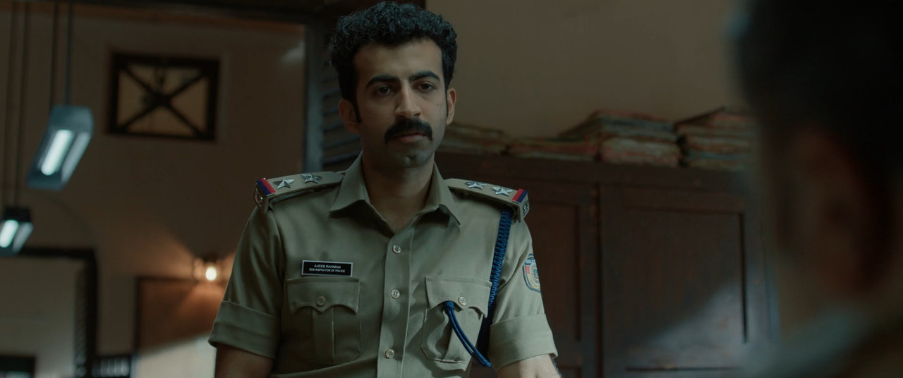 Uyir 2026 WebRip [Hindi + Tamil + Telugu + Malayalam + Kannada] 1080p 480p 720p ESub Screenshot