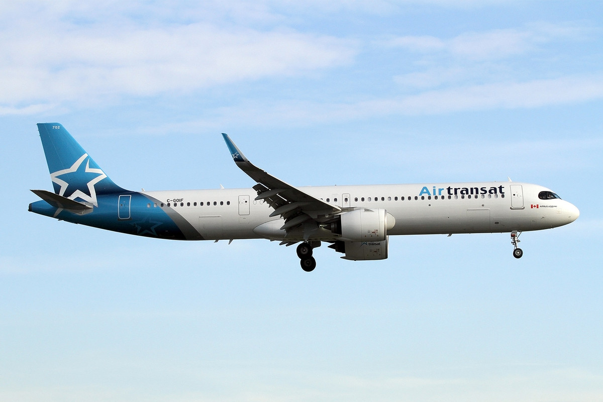 104_A321-271NX_C-GOIF ∕ 702_Air Transat