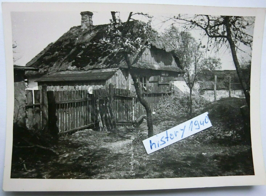 Foto mit Bauerngehöft in Rshew - Russland.