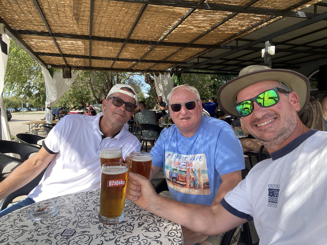 072C0939-2911-40FE-A0F4-1257E2726D2A