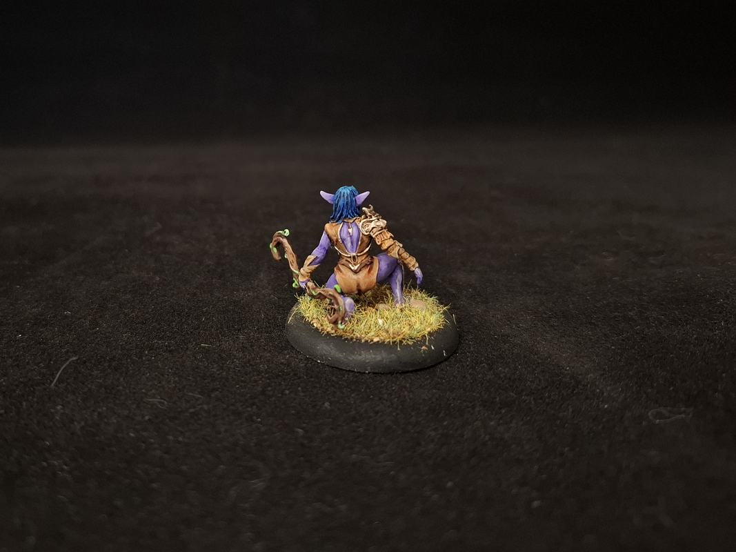 [Image: Elfe-nuit-eclaireur-06.png]