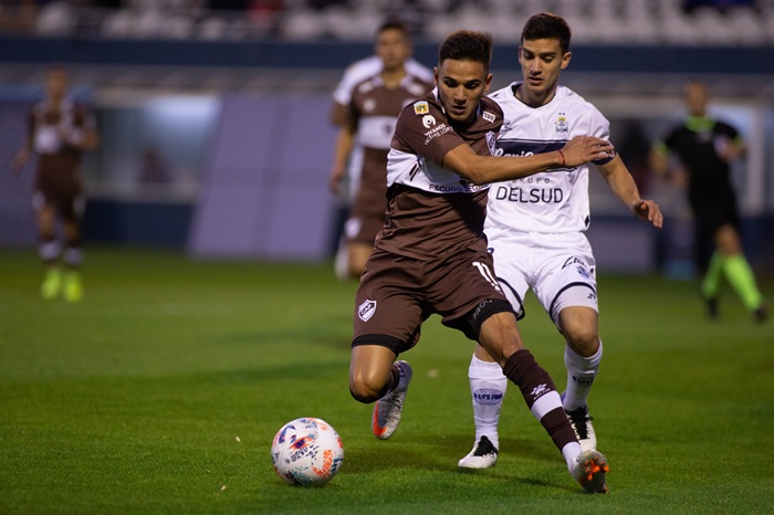 CA Platense vs Gimnasia La Plata, 05h30 ngày 18/11