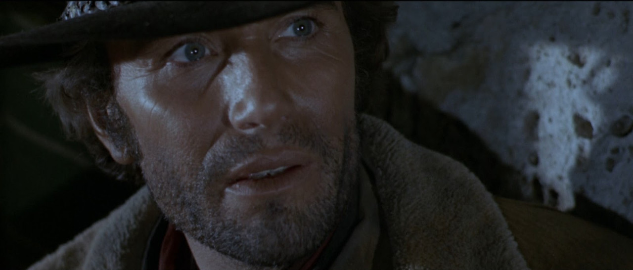 Une longue file de croix (repack 1080p VF et VOST).mkv_snapshot_00.10.37_[2017.04.27_14.15.49]