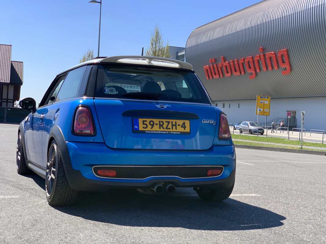 85C307D7-FBBE-444C-8A76-55F8D74DB0F8