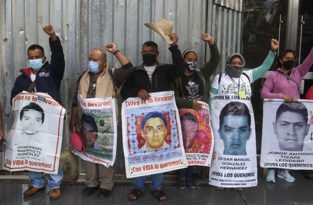 AMLO dio la instrucción para que se revelara todo sobre el caso Ayotzinapa