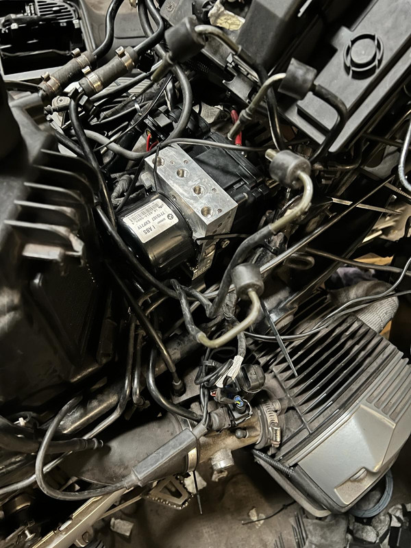 E04FE3DD-DA88-40C4-A8A8-2A7877E3B2E1