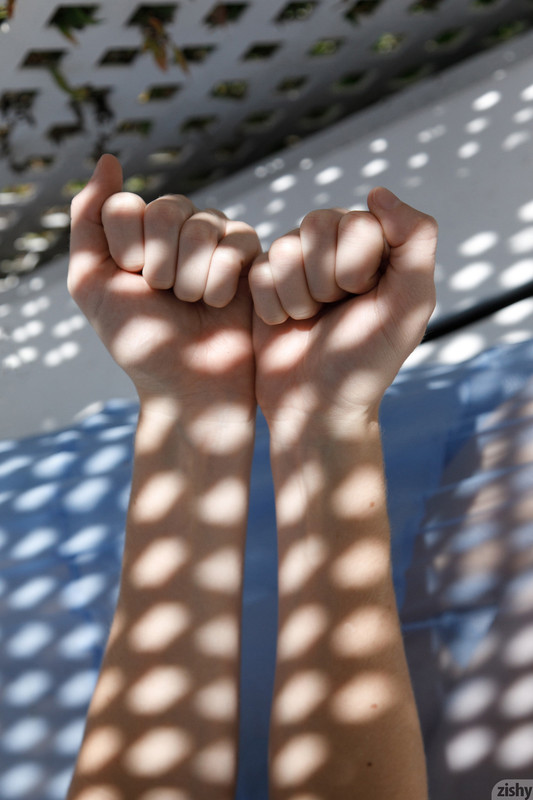 full_010_8768111302102107