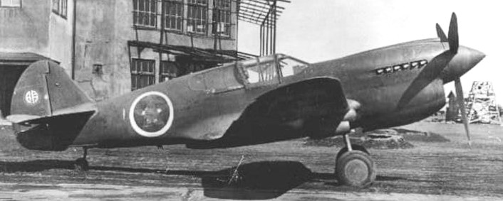 Avions alliés capturés au service du Japon Un-Curtiss-P40-jpgfdhyt