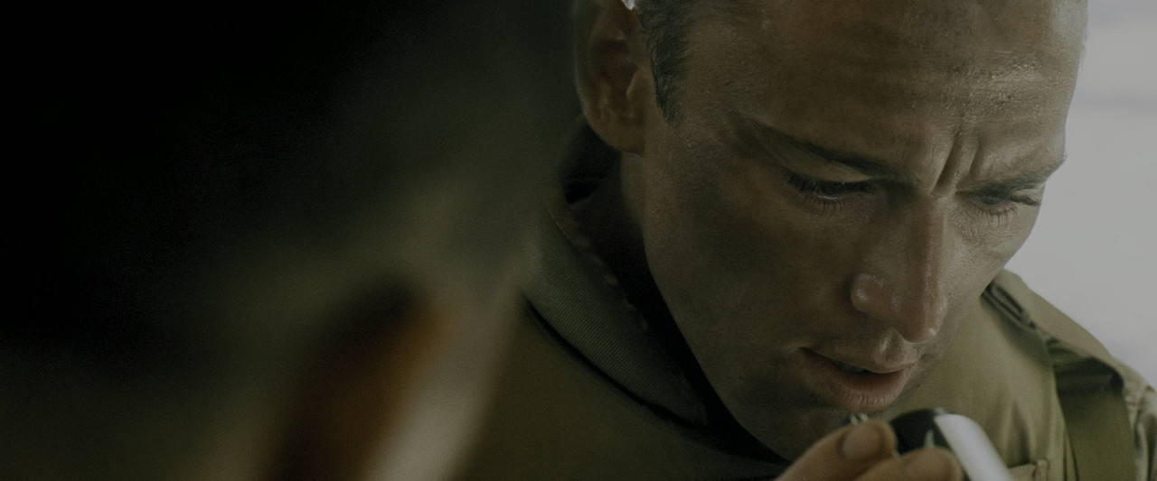 Warrior (2011) (2160p BluRay x265 HDR FreetheFish)-6