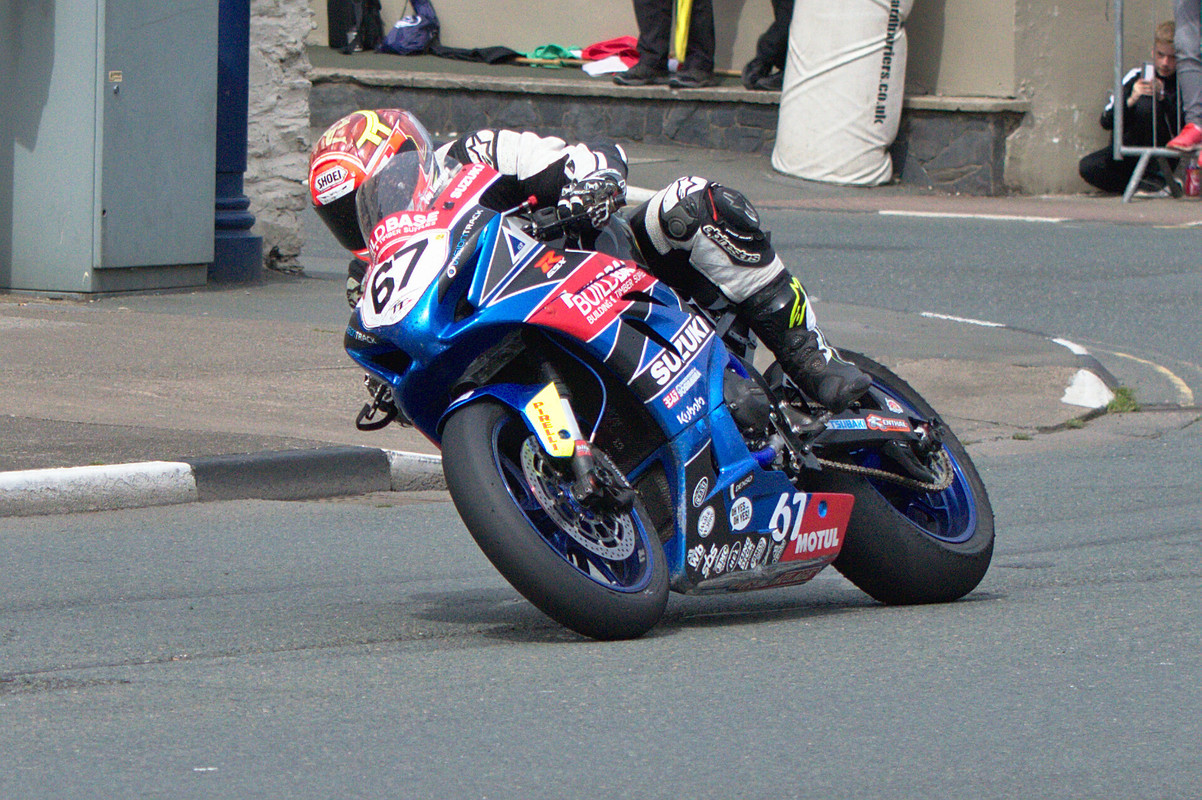 Vmax Tour 2019 au TT à l'île de Man R-DSD0071