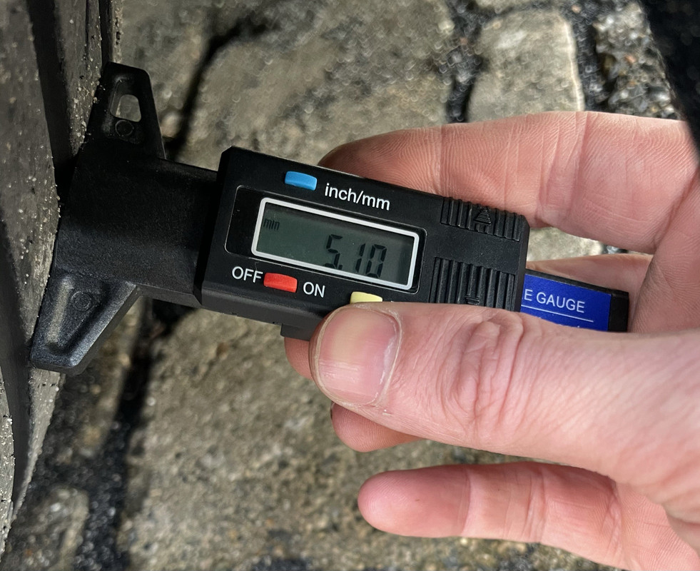 D96317B9-639C-4FC7-AC05-1914EC89A5A3