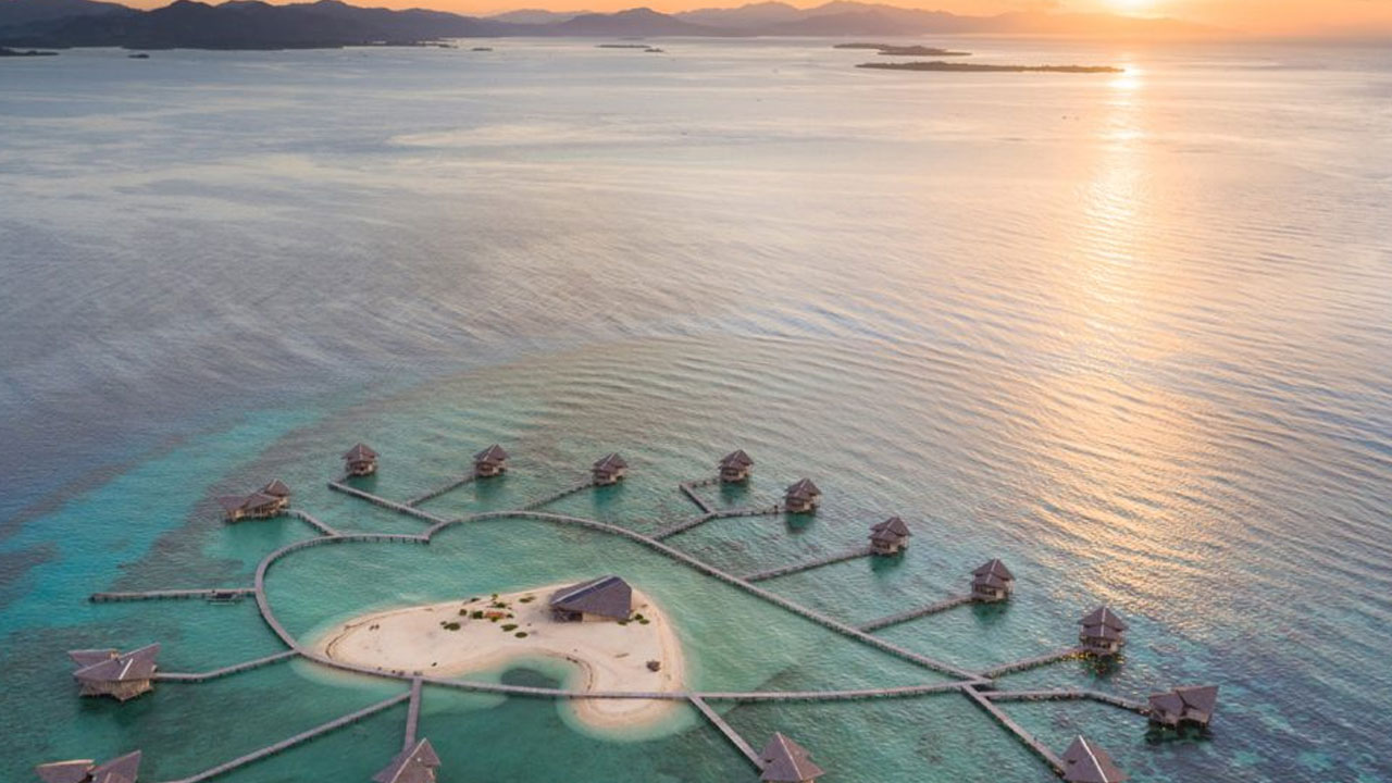 Pulo Cinta, Wisata Romantis di Tengah Laut Sulawesi