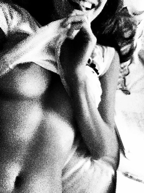 Lake-Bell-Nude-Leaked-The-Fappening-Blog-com-24-768x1024