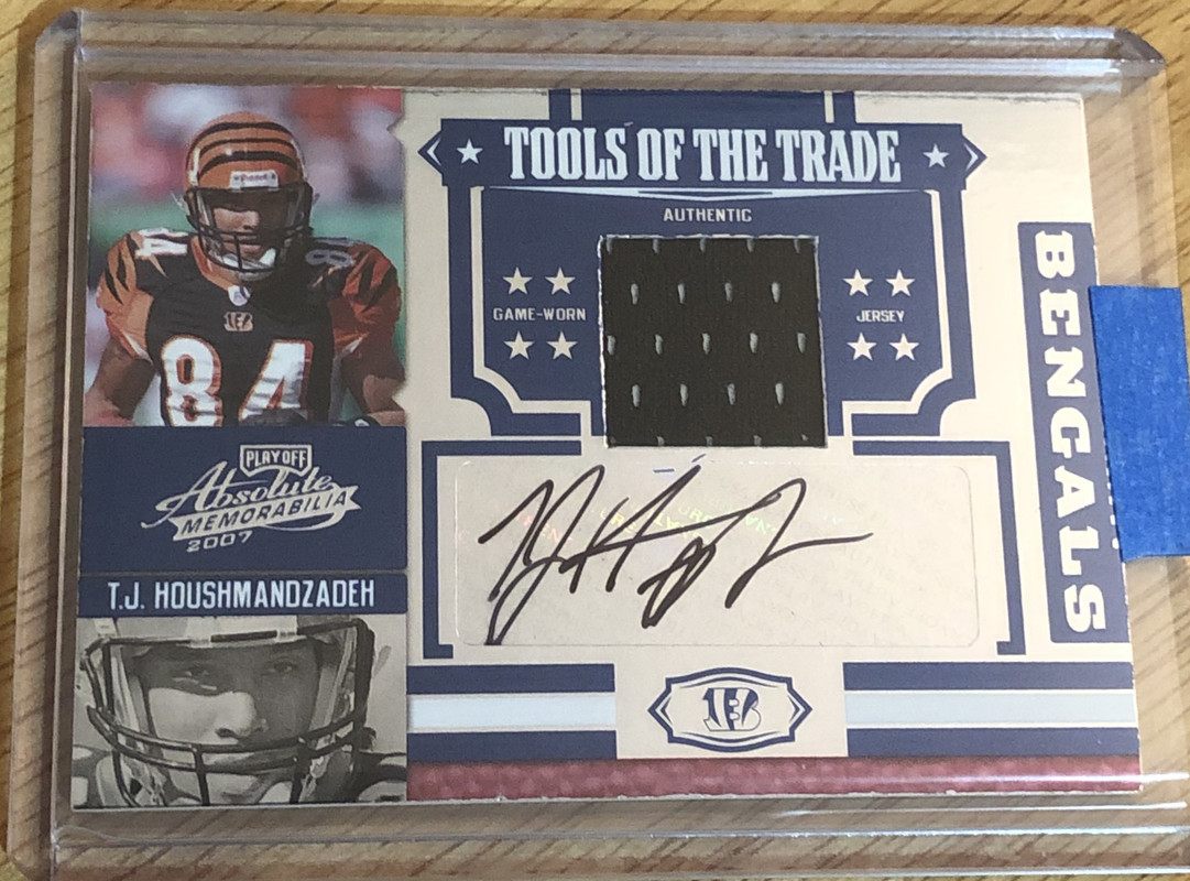 32E4E63B-3612-4E19-9D12-90271F141190