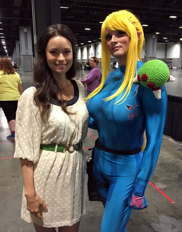 Jazmine Cosplay photo op with summer glau at awesome con Jazmine Cosplay photo op with summer glau at awesome con