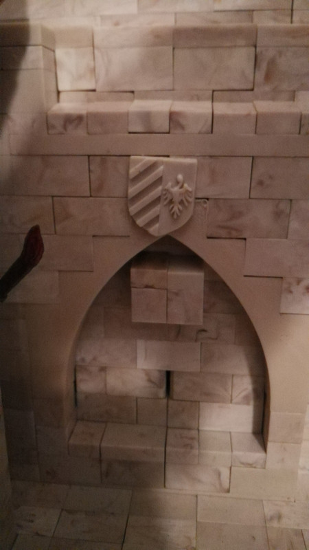 PUERTA SECRETA EN LA CRIPTA (FUNCIONAL)