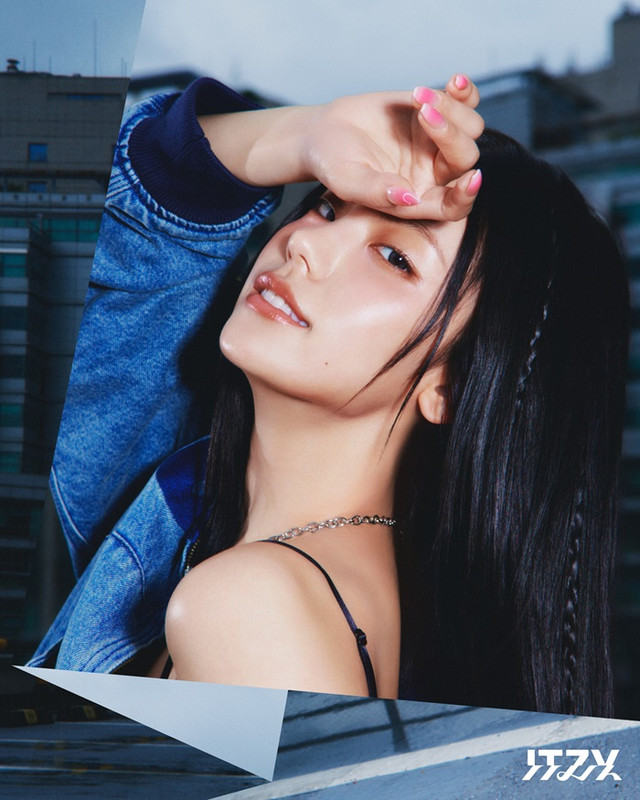 09c8f544c16044779fc488bafb7276f7-예지-01