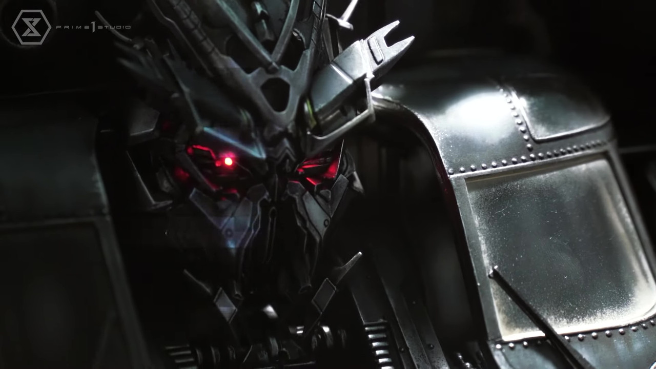 Prime-1-Studio-Transformers-2007-Blackout-14