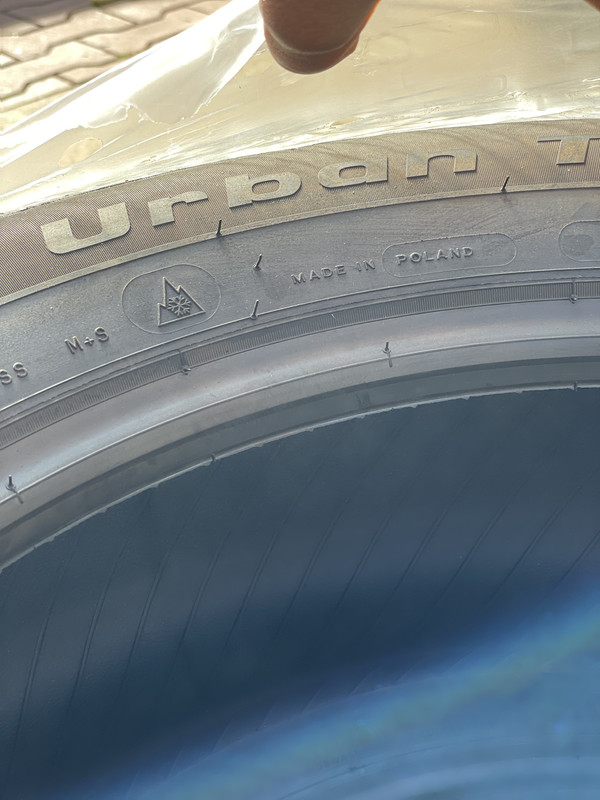 386448E2-315F-4701-BA0D-F41E5B8FDD85