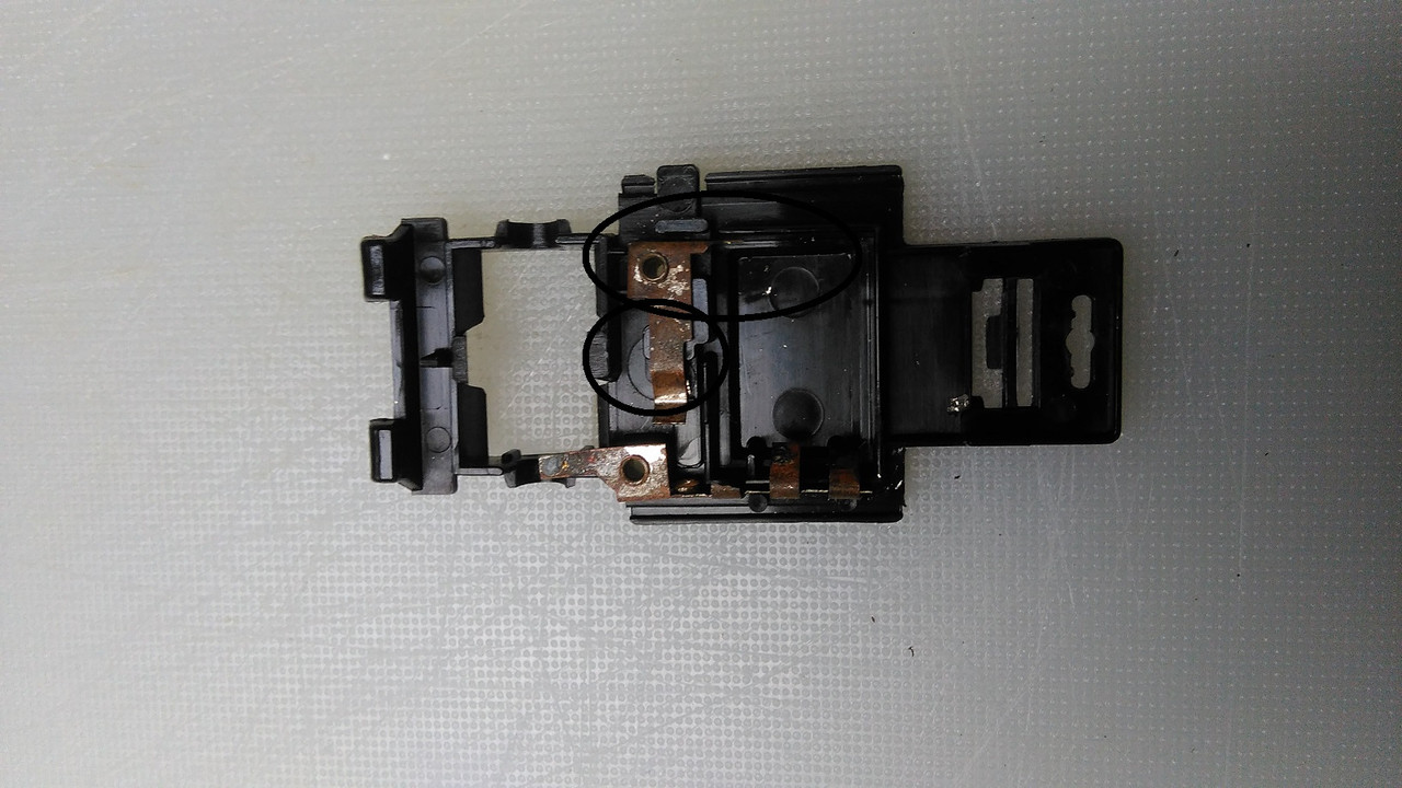 IMG_20210212_144533-broken contacts