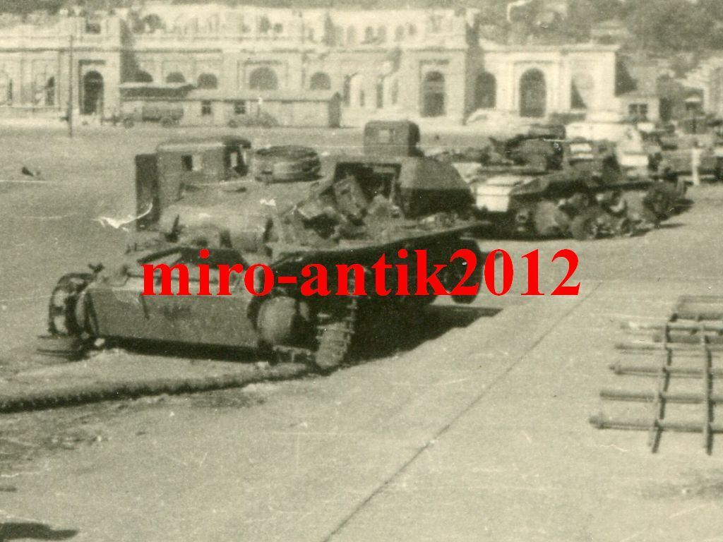 Foto, Wehrmacht, zerstörte Panzer, Marktplatz Ch