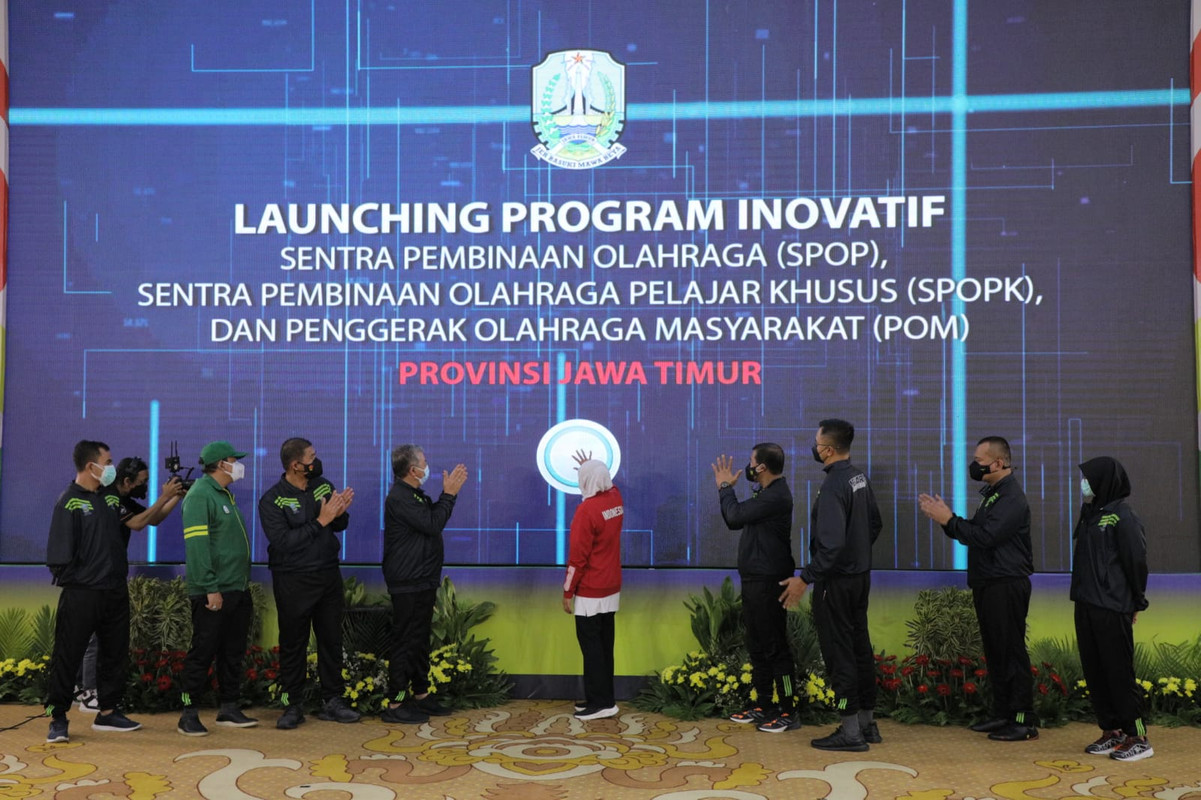 Lepas Atlet Kontingen Jatim PON XX Papua 2021, Gubernur Khofifah Pesankan Misi Persaudaraan Dan Prestasi