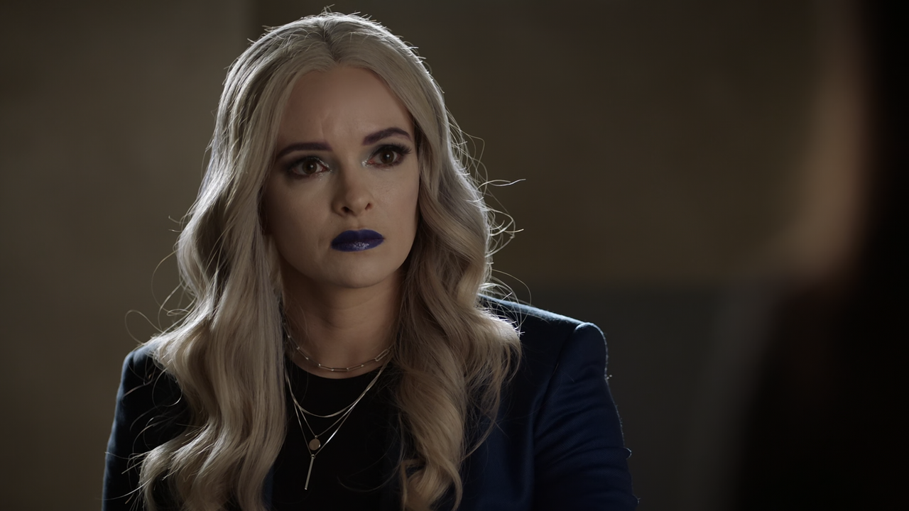 The.Flash.S07E08.The.People.V.Killer.Frost.1080p.10bit.AMZN.WEB-DL.DDP5.1.HEVC-Vyndros.mkv_snapshot_