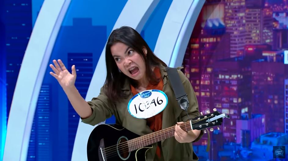 Priska menyampaikam lagu ciptaannya untuk Anang
