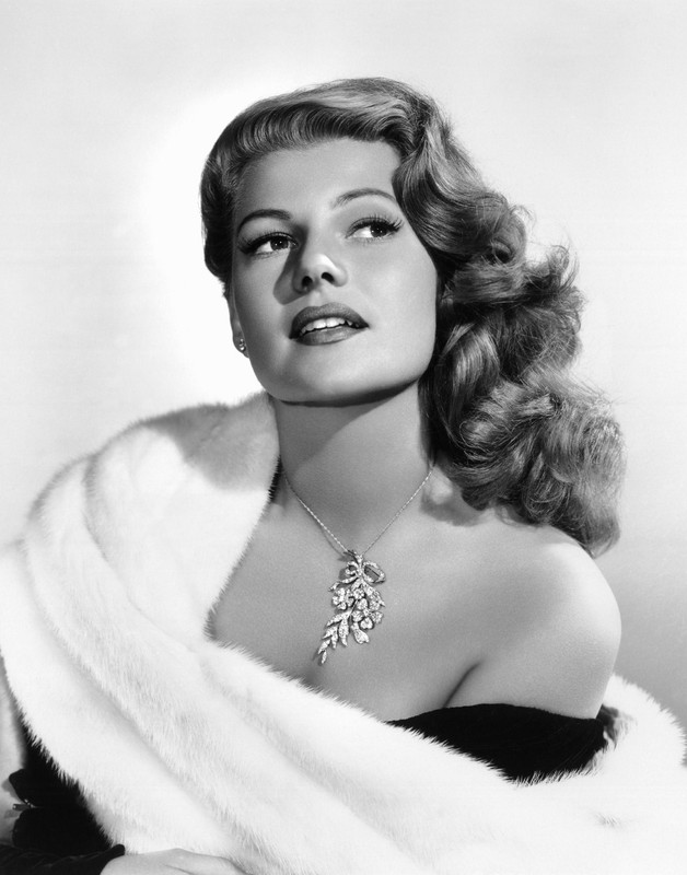 rita_hayworth_f53